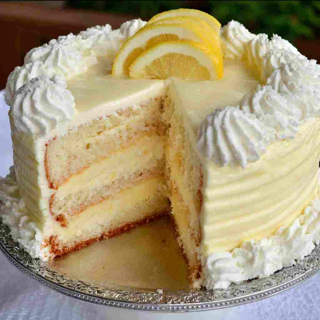 Lemon Cheesecake Cake