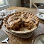 Classic Grandma's Homemade Apple Pie with Flaky Crust